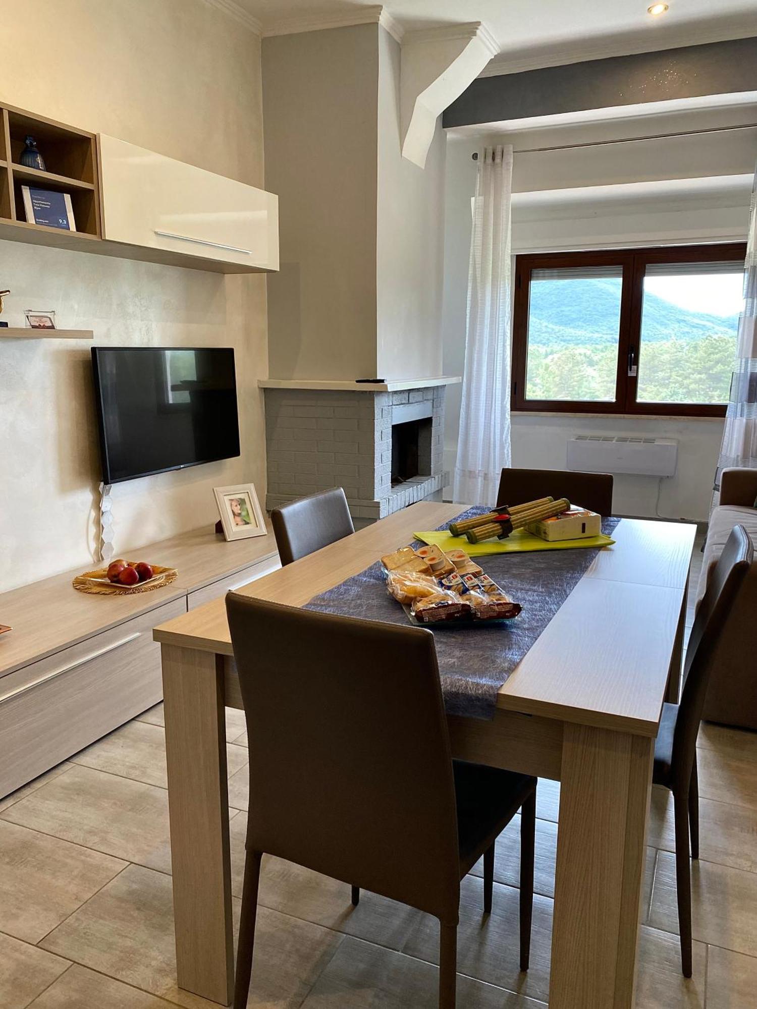 Appartamento Casa Vacanze Bijou Fiuggi Εξωτερικό φωτογραφία